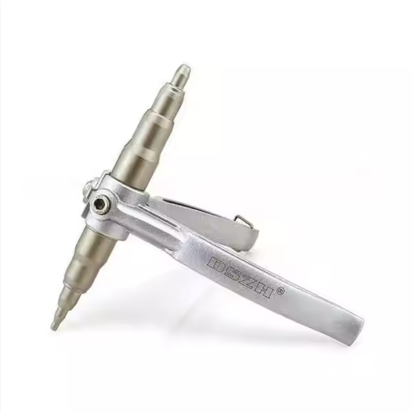 WK-7P Portable Refrigeration Tool Box Vacuum Pump Charging Hose Flaring Tool Pipe Cutter and Manifold Pressure Gauge